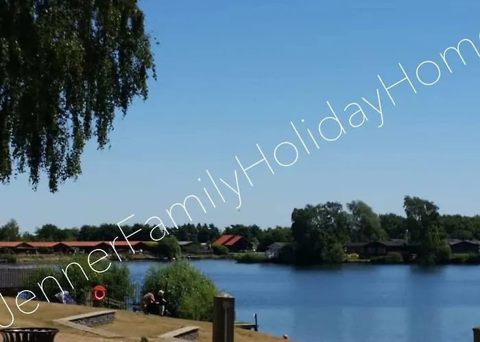 Jenner Family Holiday Homes At Tattershall Lakes