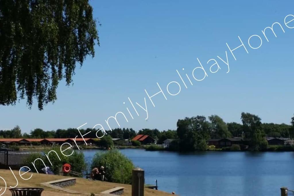 Jenner Family Homes At Tattershall Lakes Appartement